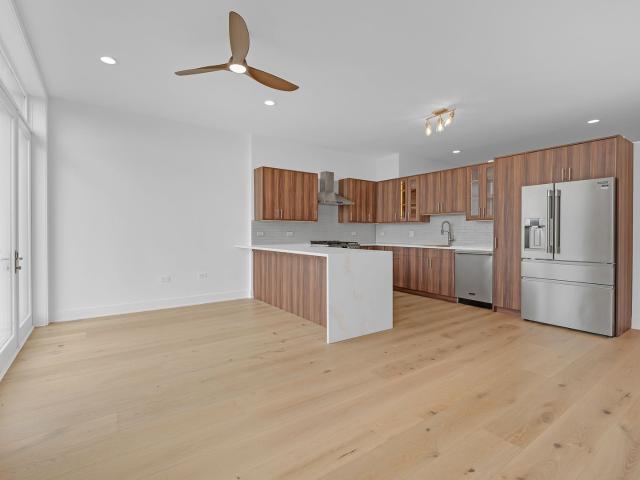 3630 N Harlem Avenue 510, Chicago, US, IL