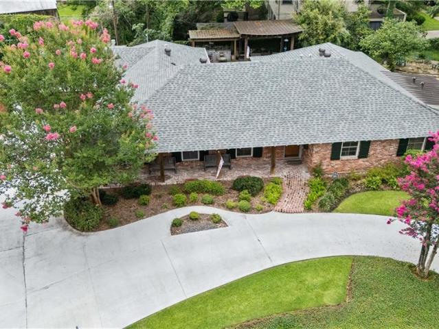 3631 S Lakeshore Drive