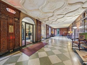 375 Mt Prospect Avenue # 6DW