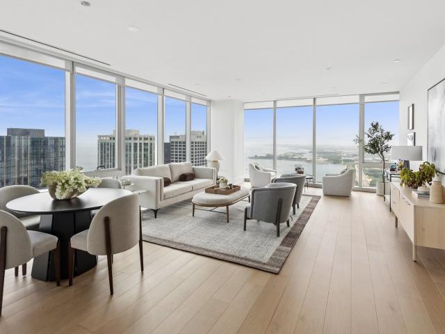 363 E Wacker Drive # 4209