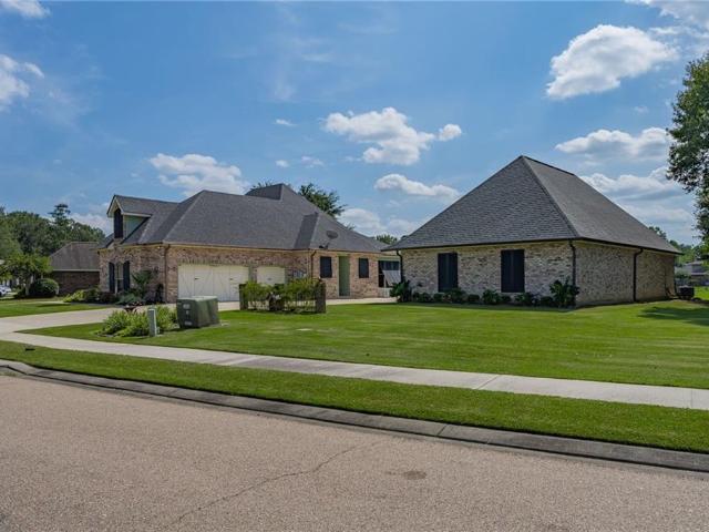 363 Lake Orleans Boulevard