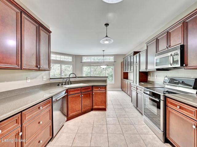 363 Riverbend Dr