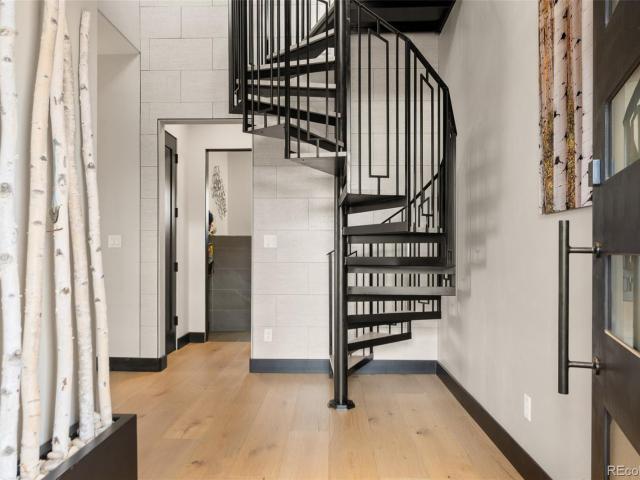 363 W Ridges Boulevard