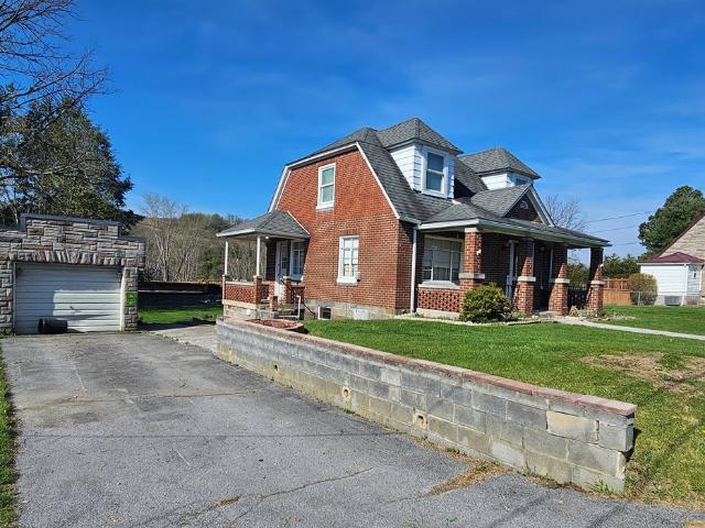 363 Valleyview Street