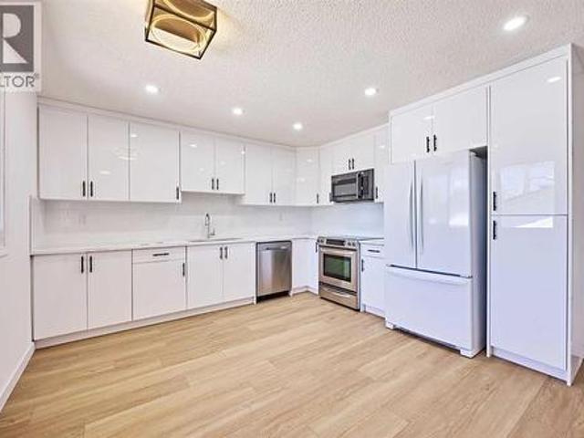 3644 Dover Ridge Drive Se, Calgary, AB, T2B 2B4 house for sale | Listing ID A2337 | Royal LePage