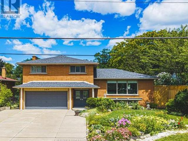 364 Fennell Avenue W, Hamilton, ON, L9C 1G4 house for sale | Listing ID X13636 | Royal LePage