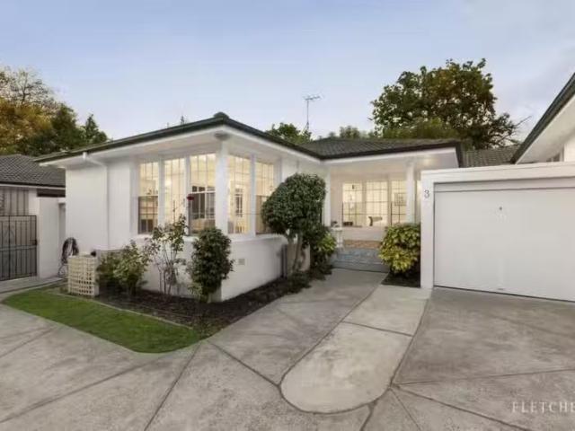 3/64 Kooyongkoot Road, Hawthorn VIC 3122 Unit Auction