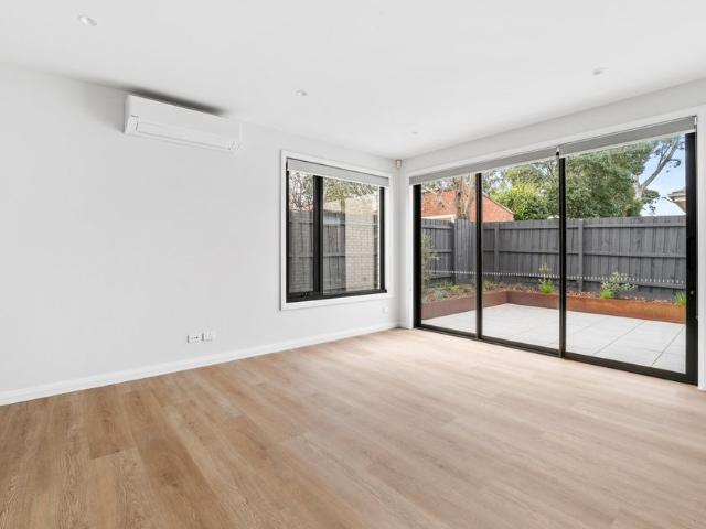 3/64 Hodgson Street, Heidelberg VIC 3084