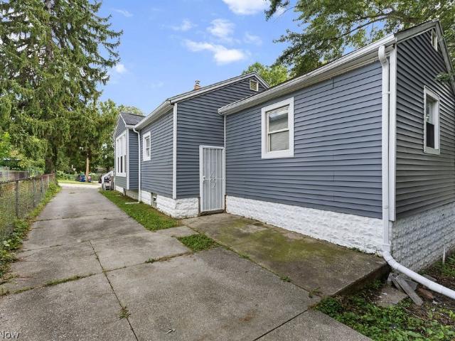 364 Rexford Street