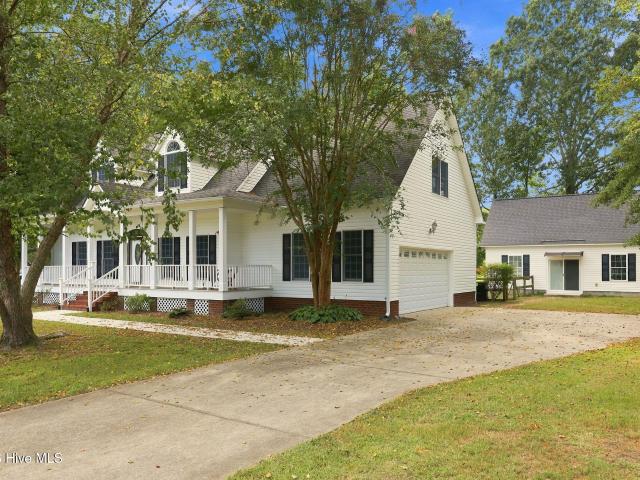 3655 Hillcrest Drive