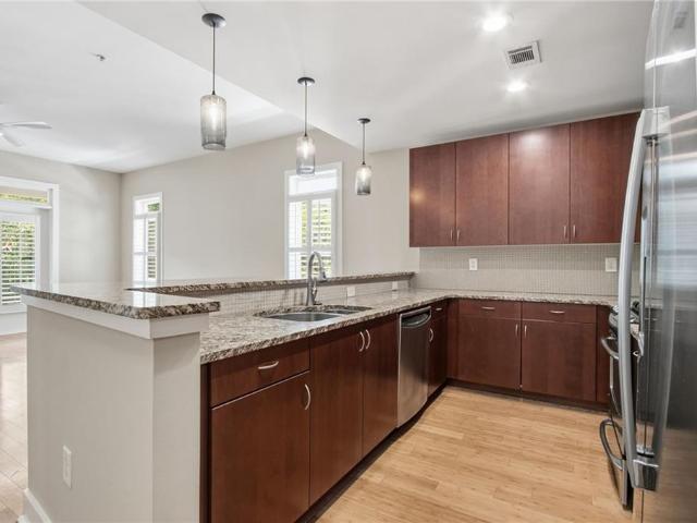 3655 Peachtree Road NE 401