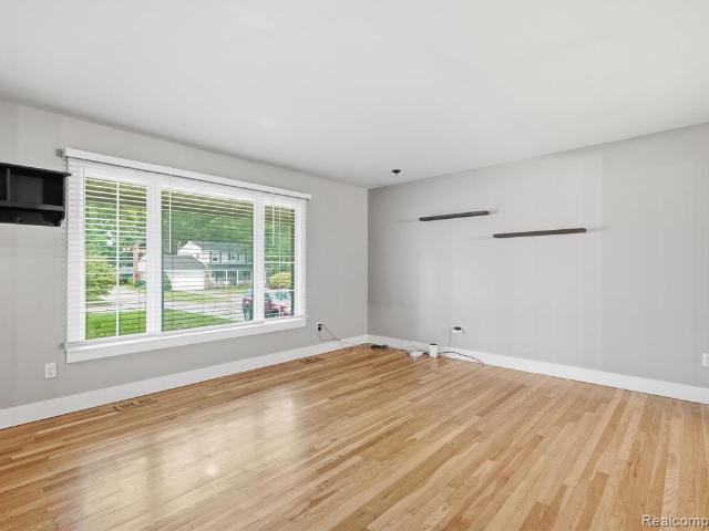 36587 Heatherton Drive