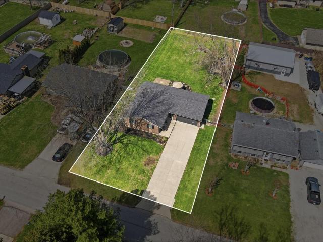 3652 N Lakeshore Drive