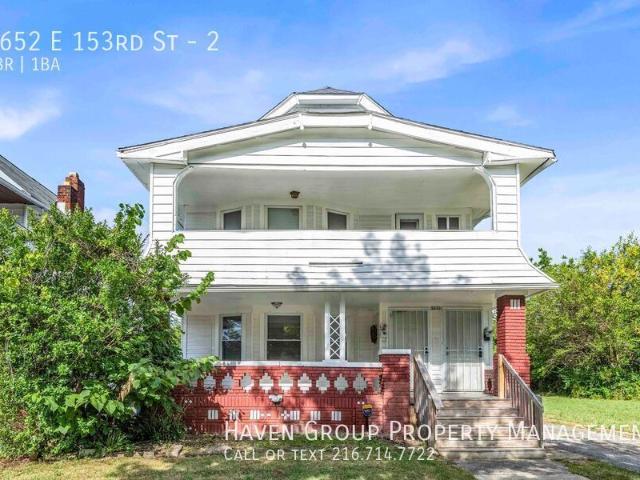 3652 E 153rd St | Unit 2, Cleveland, OH 44120 Spacious 3 bed 1 bath multi family home!