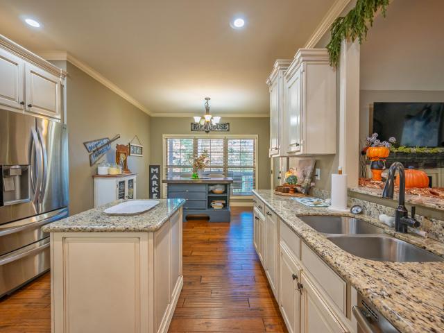 365 Bluff View Drive