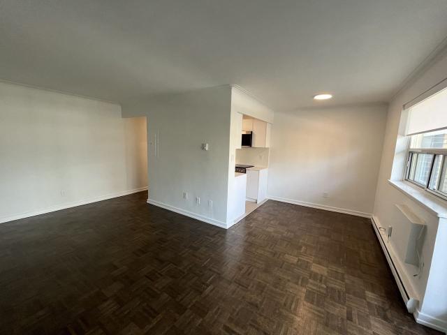 365 Eglinton Avenue East 1 Bedroom Apartment for Rent at 365 Eglinton Ave E, Toronto, ON M4P 1M5 Davisville Village