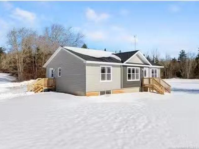 365 Kelly Road, Cumberland Bay, NB, E4E 3C8 house for sale.