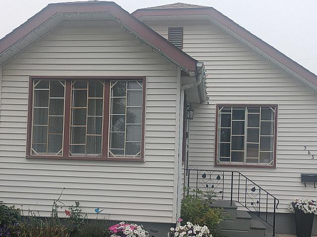 365 Larsen Ave, House For Sale!