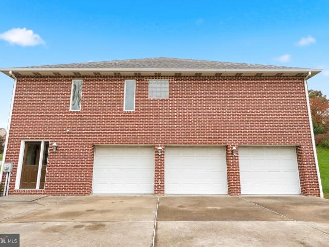 365 Saratoga Drive