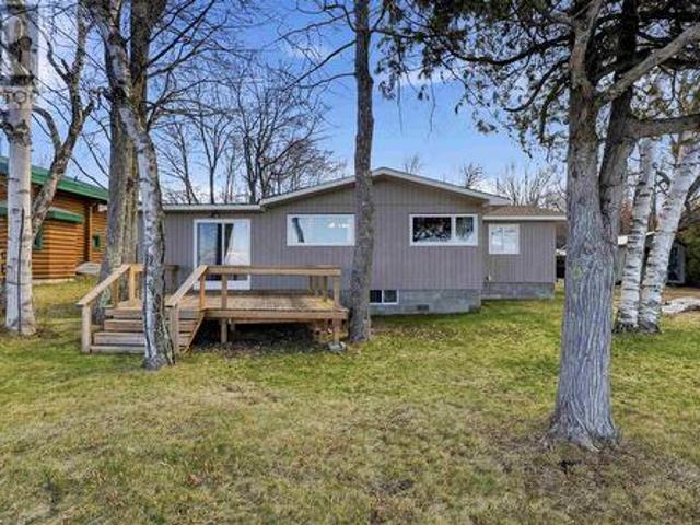 365 Sunnyside Beach Rd, Sault Ste. Marie, ON, P6A 5K6 house for sale | Listing ID SM260989 | Royal LePage