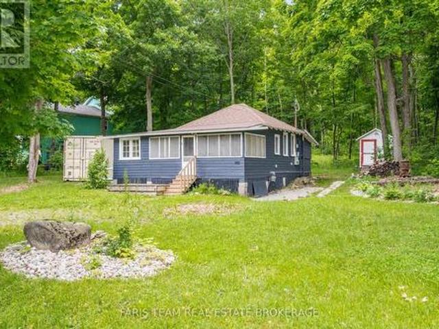 365 Robins Point Road, Tay, ON, L0K 2A0 house for sale | Listing ID S12995 | Royal LePage