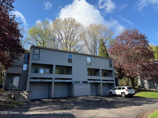 3665 E Meadows Court