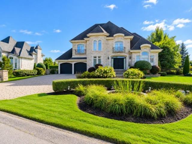 3665 Rue Luxembourg, Brossard, QC, J4Y 3G3 Luxury House for sale | Listing ID 24349 | Royal LePage Carriage Trade Luxury Properties