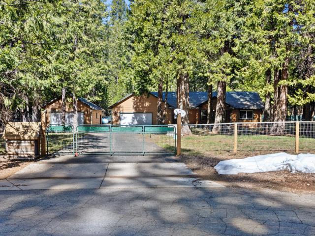 36676 Douglas Fir Court