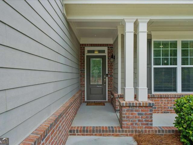 3667 Majestic Oak Drive SW