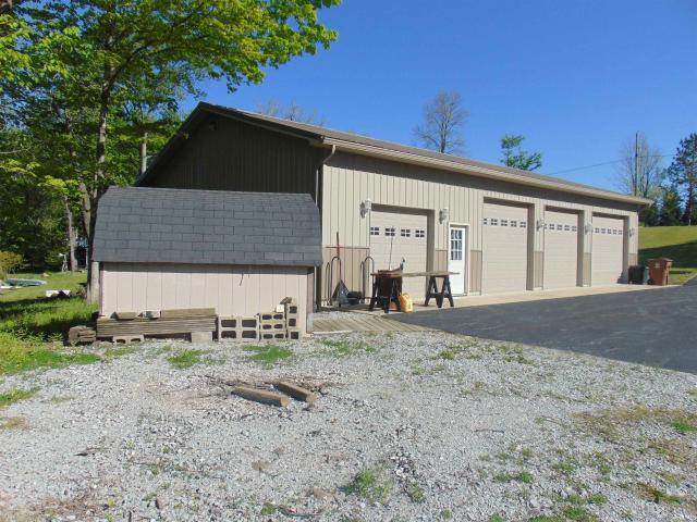 3662 E Lake Rd 28W Avenue