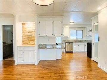 3663 Buchanan 130