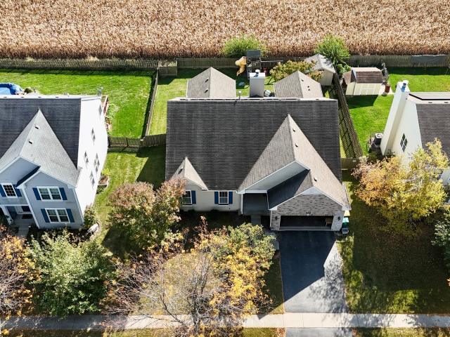 366 Chautauqua Lane