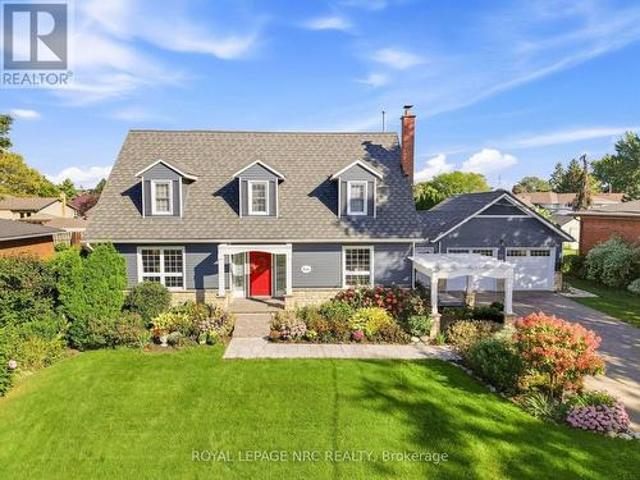 366 Book Road, Grimsby, ON, L3M 2M6 house for sale | Listing ID X13777 | Royal LePage
