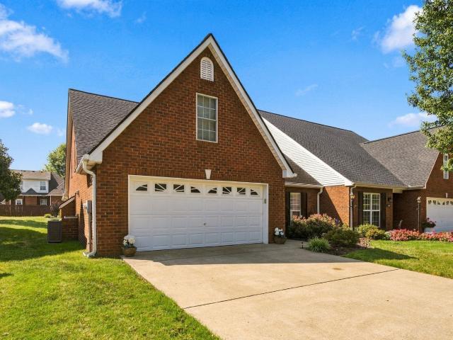 366 Golfview Ct