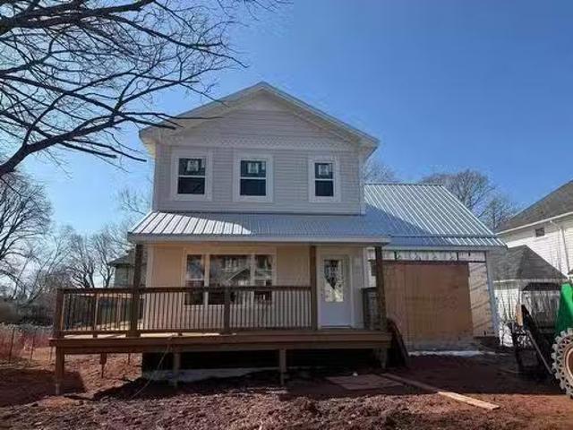 366 Oak Avenue, Summerside, PE, C1N 2A7 house for sale List.