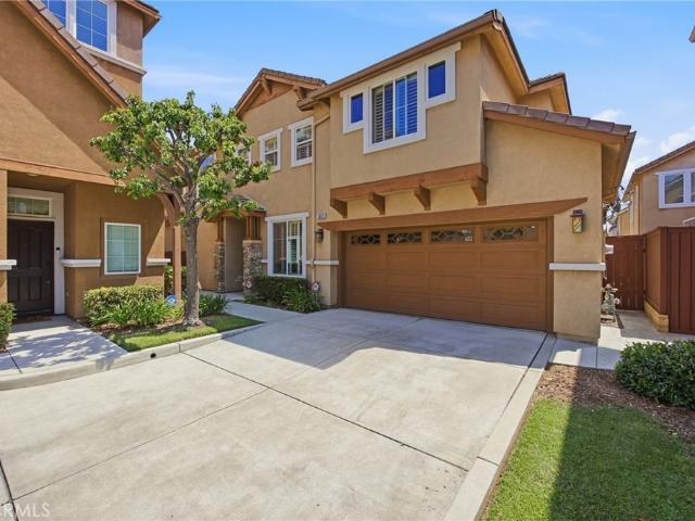 3677 W Chapman