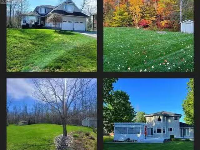 3678 Kimberley Street, Innisfil, ON, L9S 2L3 house for sale.