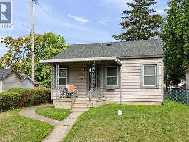3672 Girardot, Windsor, ON, N9C 1W5 house for sale | Listing ID 26020 | Royal LePage