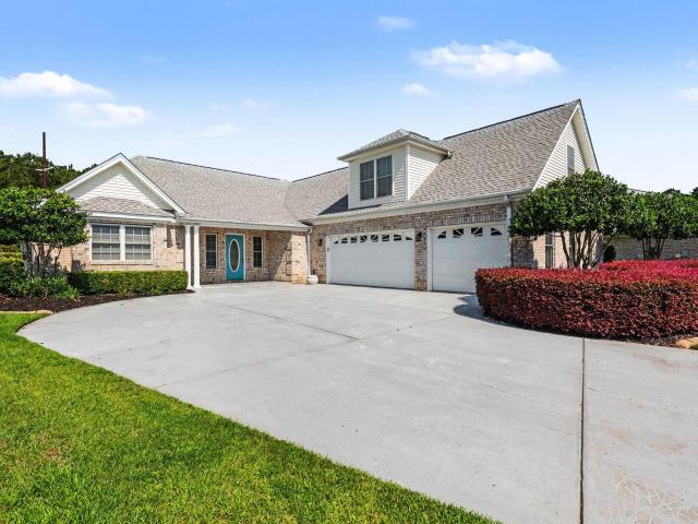 3673 Kingsley Dr