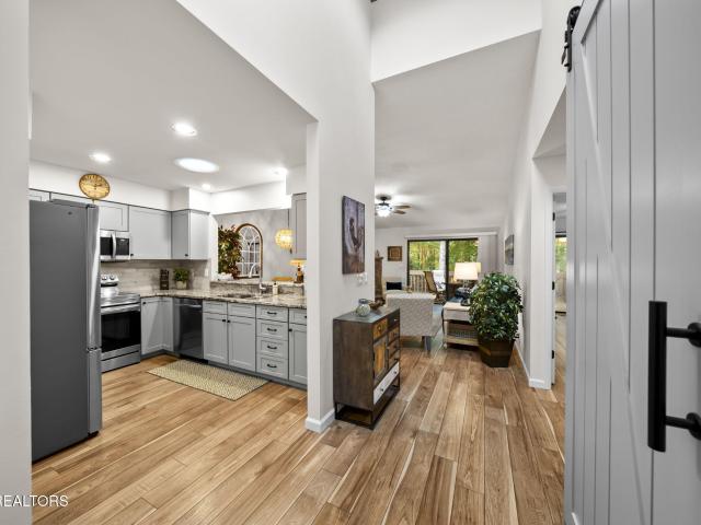 367 Lake Catherine Circle