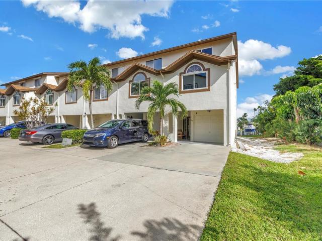 367 Madeira Cir, Tierra Verde, FL 33715 | MLS #TB8521
