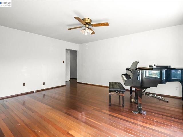 36846 Niles Blvd