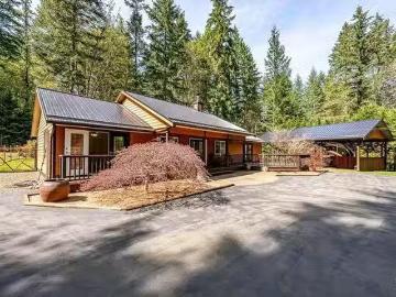 3689 James Cres, Black Creek, BC, V9J 1E9 house for sale Li.