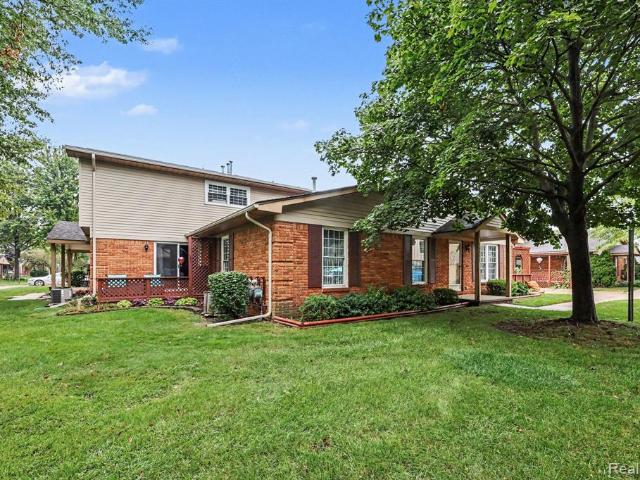 36831 Lakeview