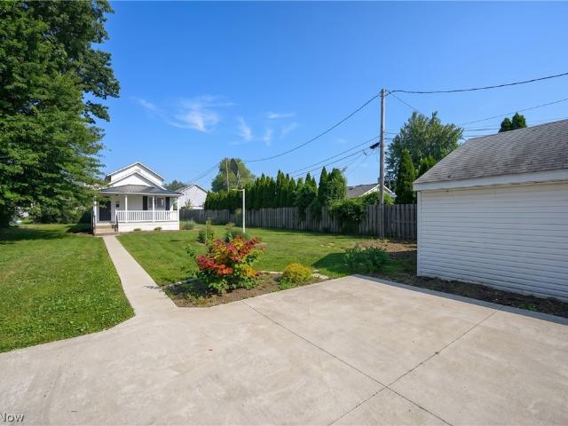 368 4th Drive NW