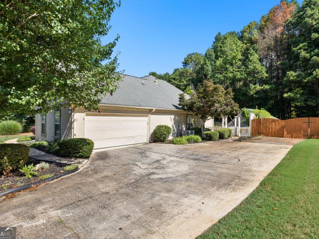 368 Crescent Drive