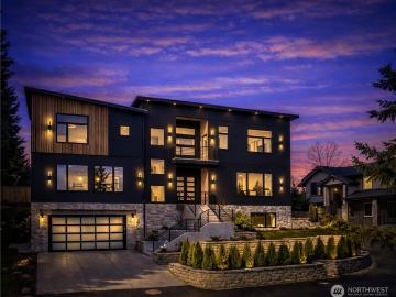 3695 nd Ave SE, Bellevue, WA
