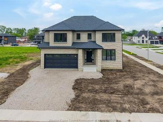 3698 Farrow Avenue, Windsor, ON, N8N 1M2 house for sale | Listing ID 26023 | Royal LePage