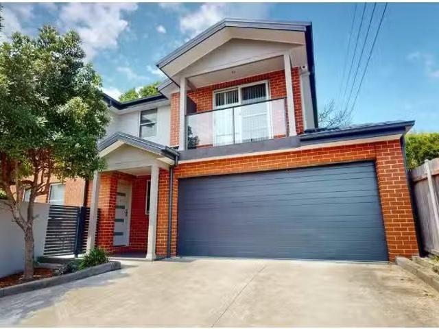 3/69 Date Street, Adamstown Townhouse for rent Listed by Leah.
