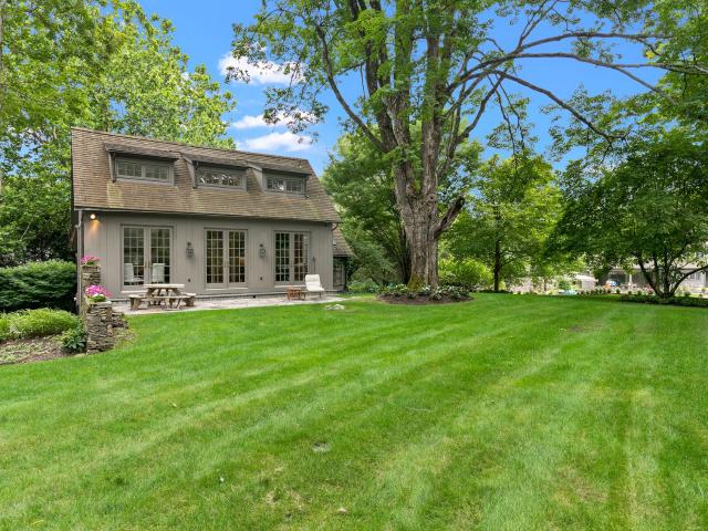 369 Ethan Allen Highway, Ridgefield, US, CT